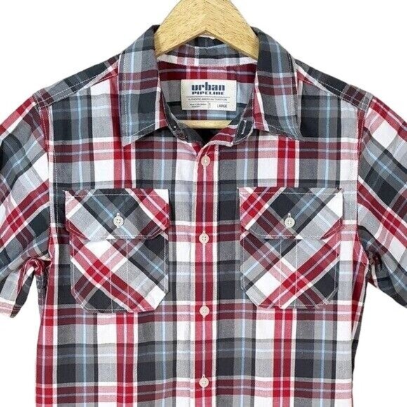 2/$15 Urban Pipeline Boys Plaid Button Shirt Red Gray Large Short Sleeve Pockets - Picture 2 of 6